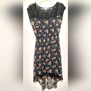 AMERICAN RAG LIGHT-WEIGHT FLORAL HIGH-LOW SLEEVELESS UPPER BODY LACE DRESS. NWOT